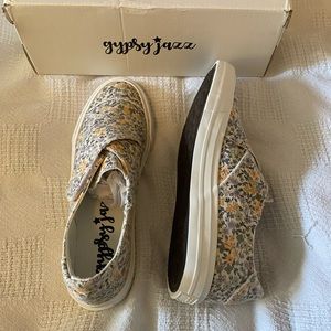 Size 9.5 gypsy jazz shoes